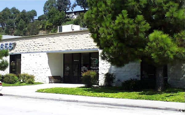 4656 Mission Gorge Pl, San Diego, CA for lease - Building Photo - Image 3 of 4