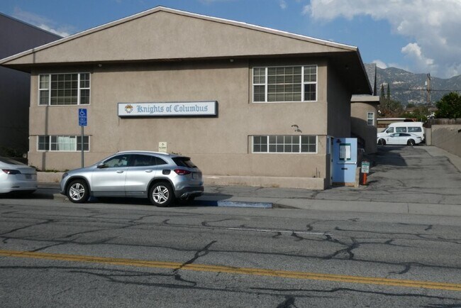 More details for 2657 Honolulu Ave, Montrose, CA - Specialty for Sale