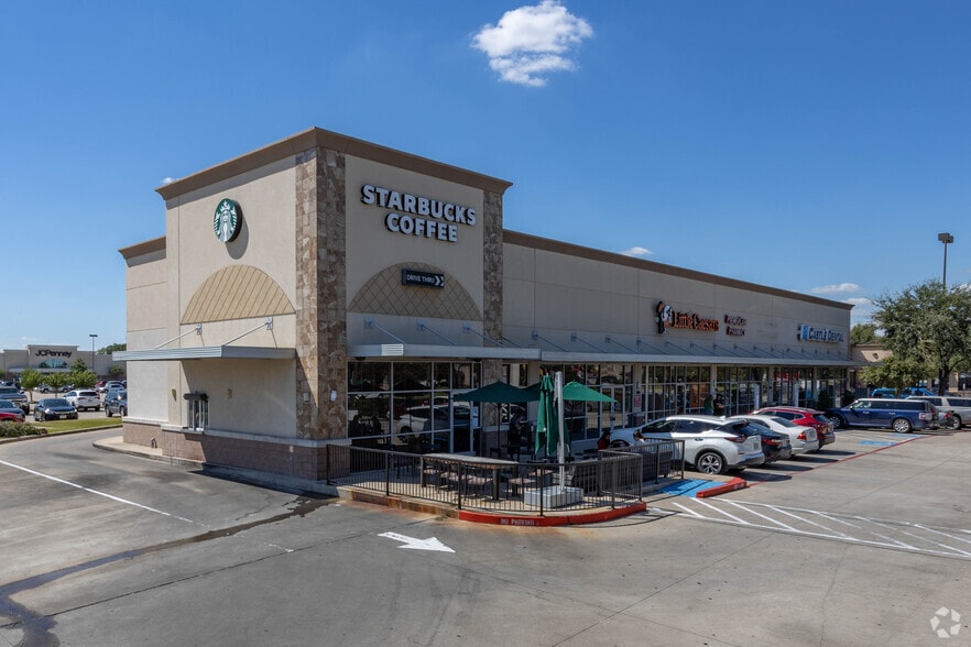 5120 Fairmont Pky, Pasadena, TX for lease - Building Photo - Image 2 of 12