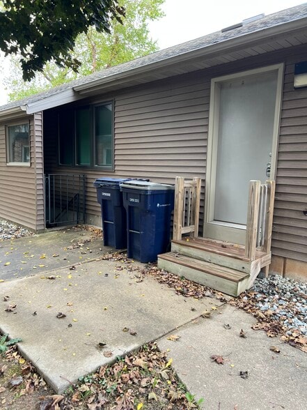 1446 N Randall Ave, Janesville, WI for sale - Building Photo - Image 3 of 10