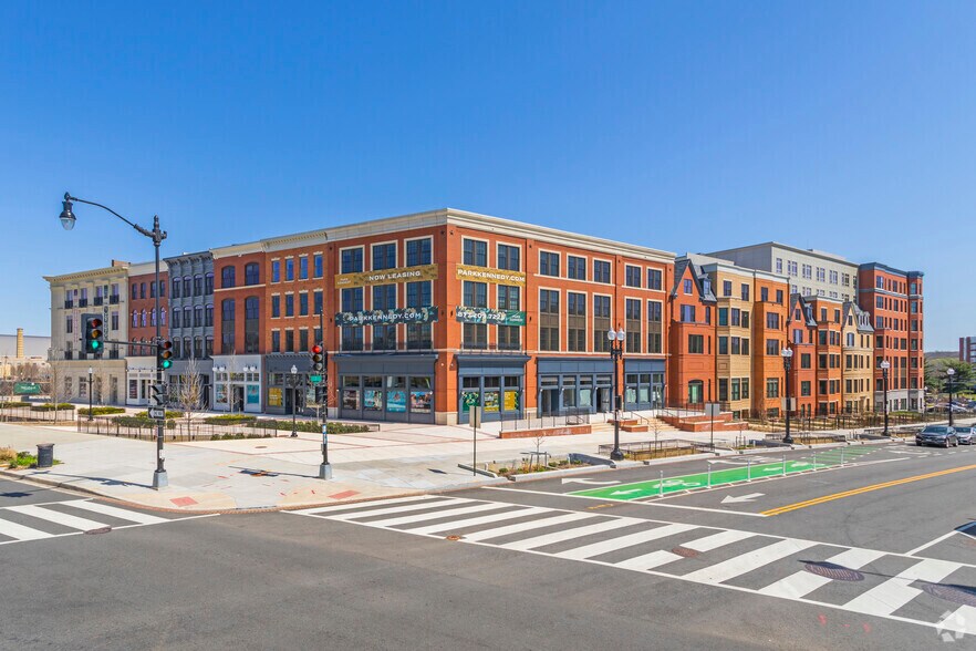 1901 C St SE, Washington, DC à louer - Photo du bâtiment - Image 2 de 3