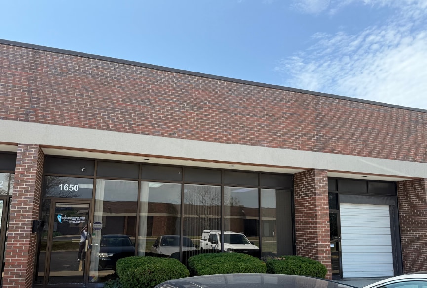 1628-1652 N Corrington Ave, Kansas City, MO for lease Building Photo- Image 1 of 3