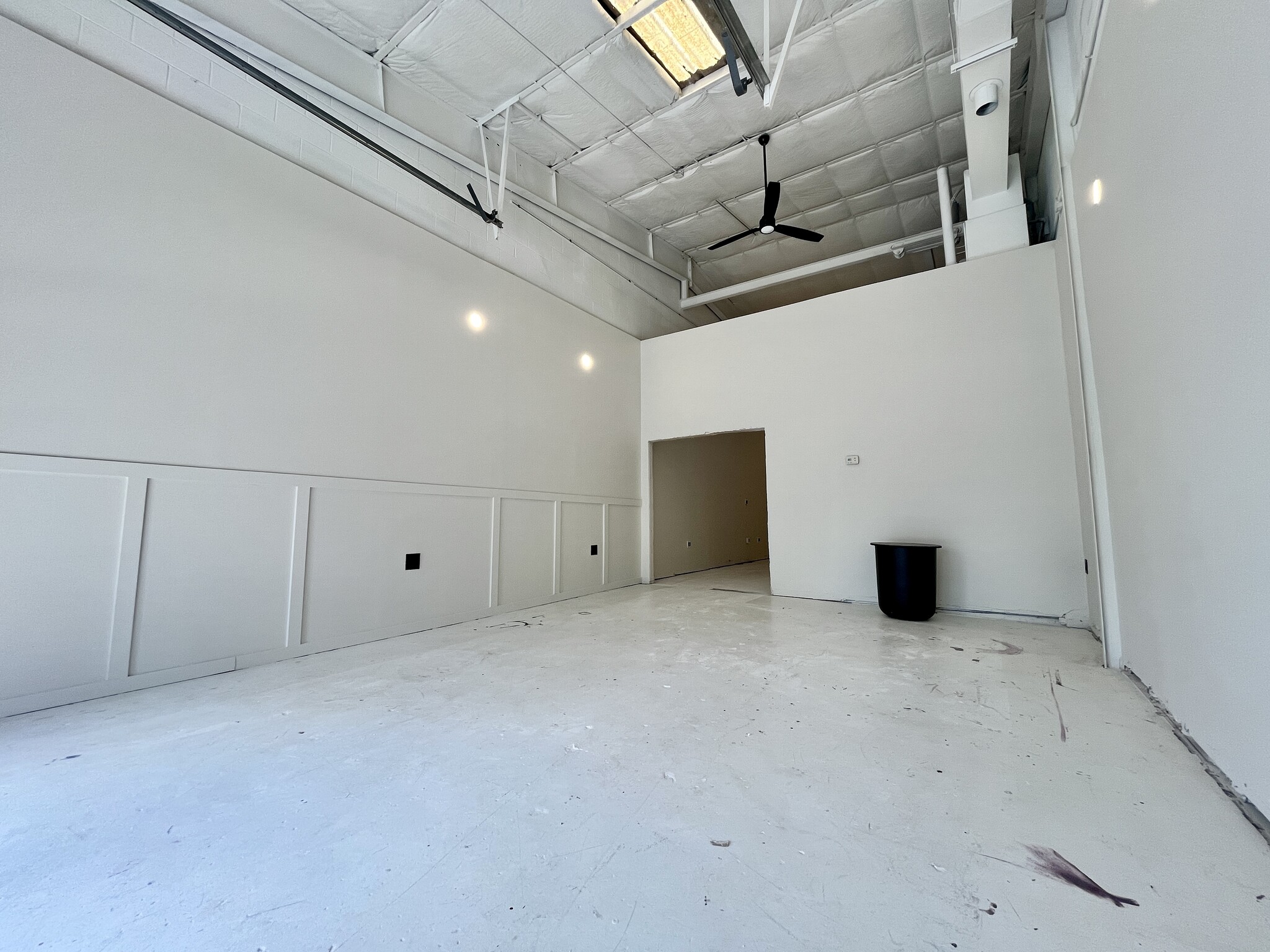 1082 NW Huff Rd, Atlanta, GA for lease Interior Photo- Image 1 of 5