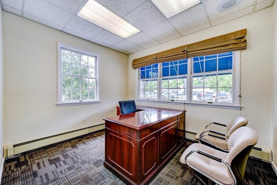 410 Franklin Ave, Nutley, NJ à louer - Photo du bâtiment - Image 2 de 12