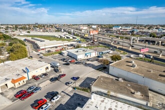 5607 Kenwick St, San Antonio, TX - AERIAL  map view