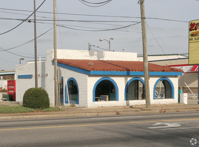 214 E Little Creek Rd, Norfolk, VA à louer - Photo du bâtiment - Image 2 de 3