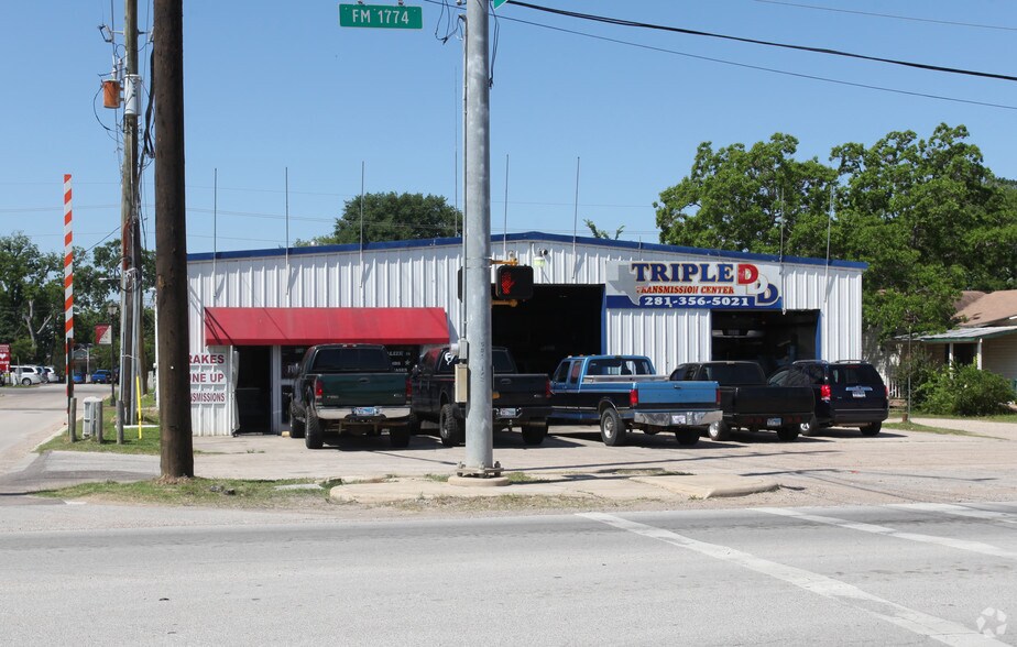 507 Magnolia Blvd, Magnolia, TX à vendre - Photo du bâtiment - Image 2 de 2
