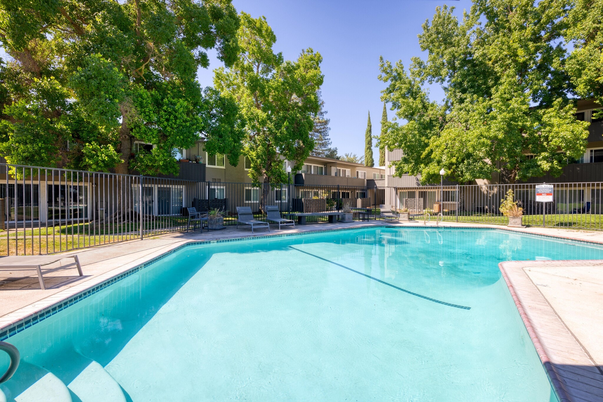 3220 Watt Ave, Sacramento, CA à vendre Photo du bâtiment- Image 1 de 13