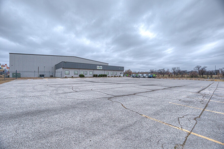 1691 N 161st East Ave, Tulsa, OK for lease - Building Photo - Image 2 of 40