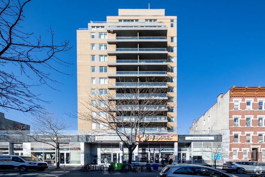 136-144 N 8th St, Brooklyn, NY à louer - Photo du bâtiment - Image 3 de 7