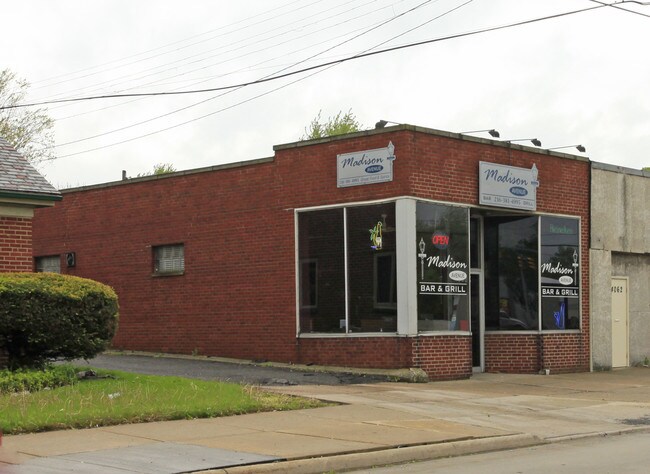 More details for 4066 Mayfield Rd, South Euclid, OH - Retail for Sale