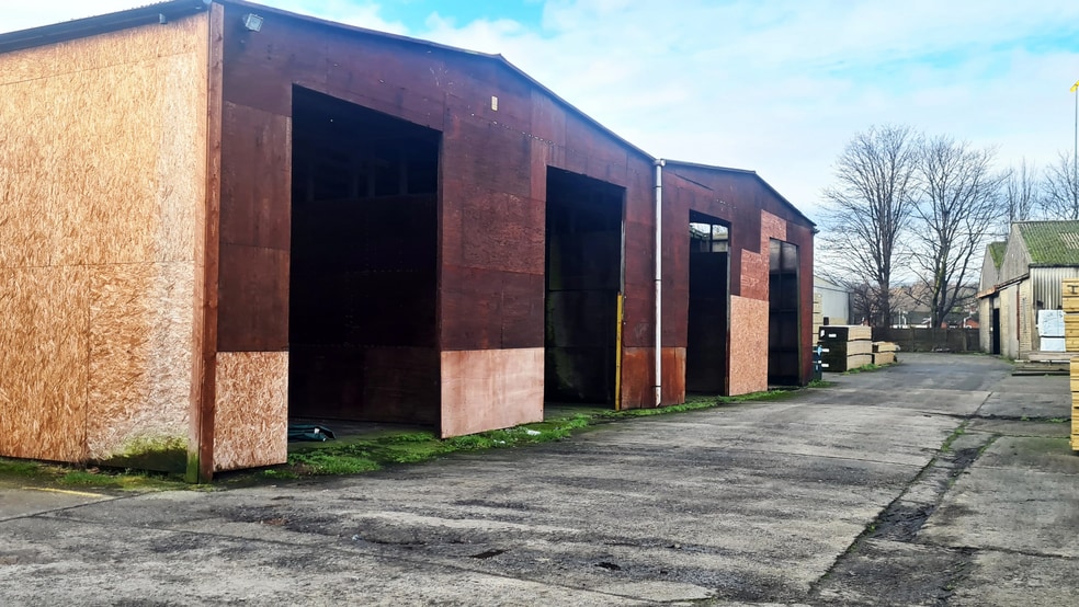 42-44 Duncrue St, Belfast for lease - Building Photo - Image 2 of 3