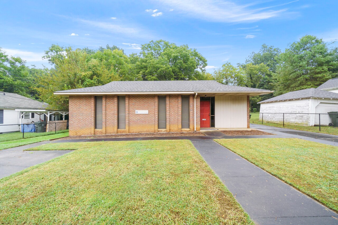 104 N Dilling St, Kings Mountain, NC for lease Primary Photo- Image 1 of 28