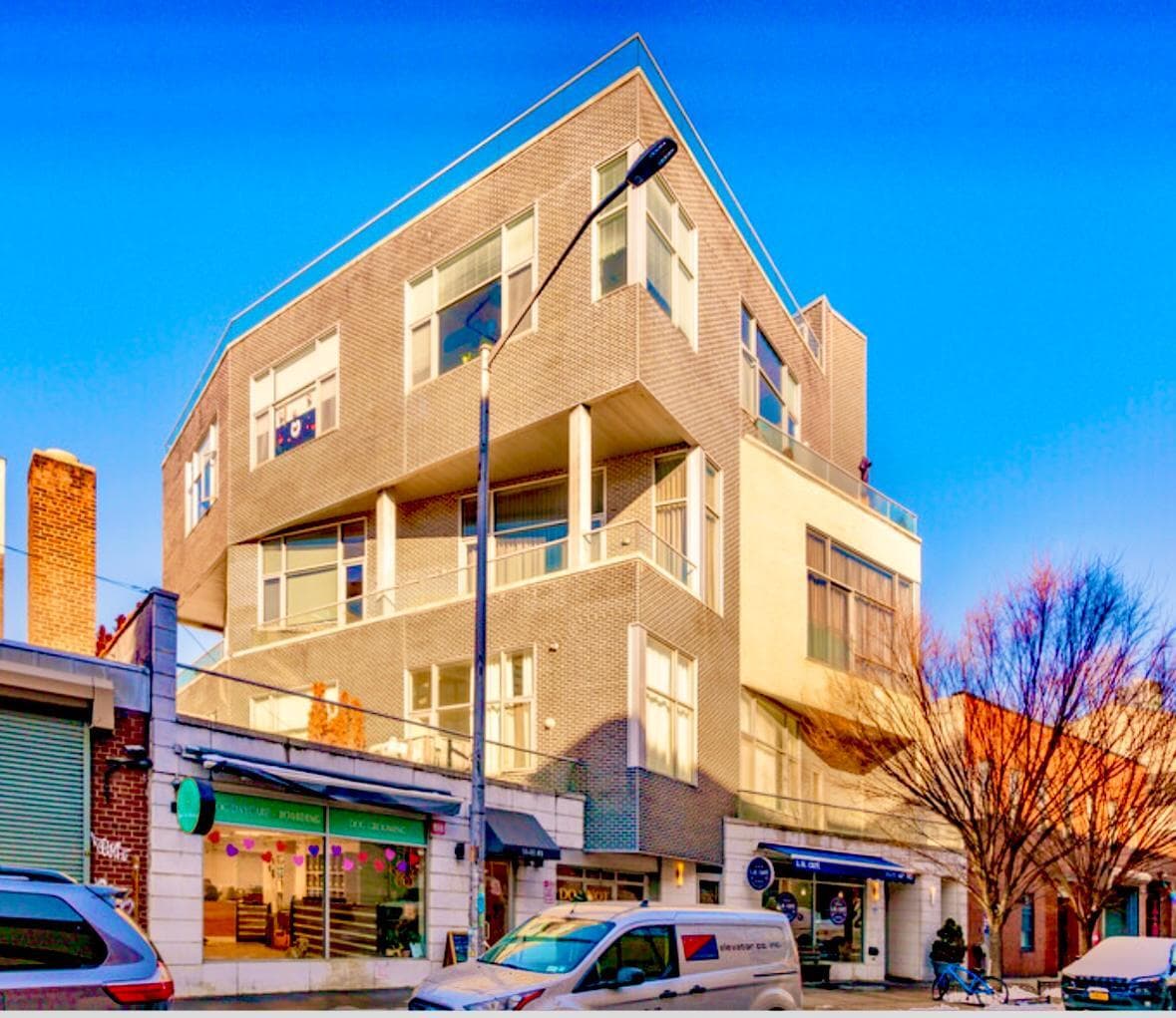 11-11 44th Rd, Long Island City, NY for sale Primary Photo- Image 1 of 33