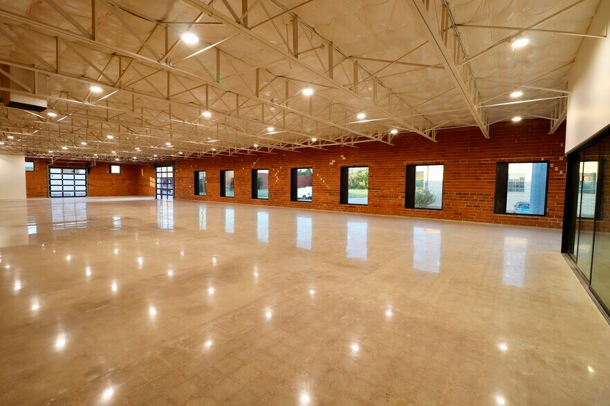 100 Howell St, Dallas, TX à vendre - Photo intérieure - Image 2 de 18