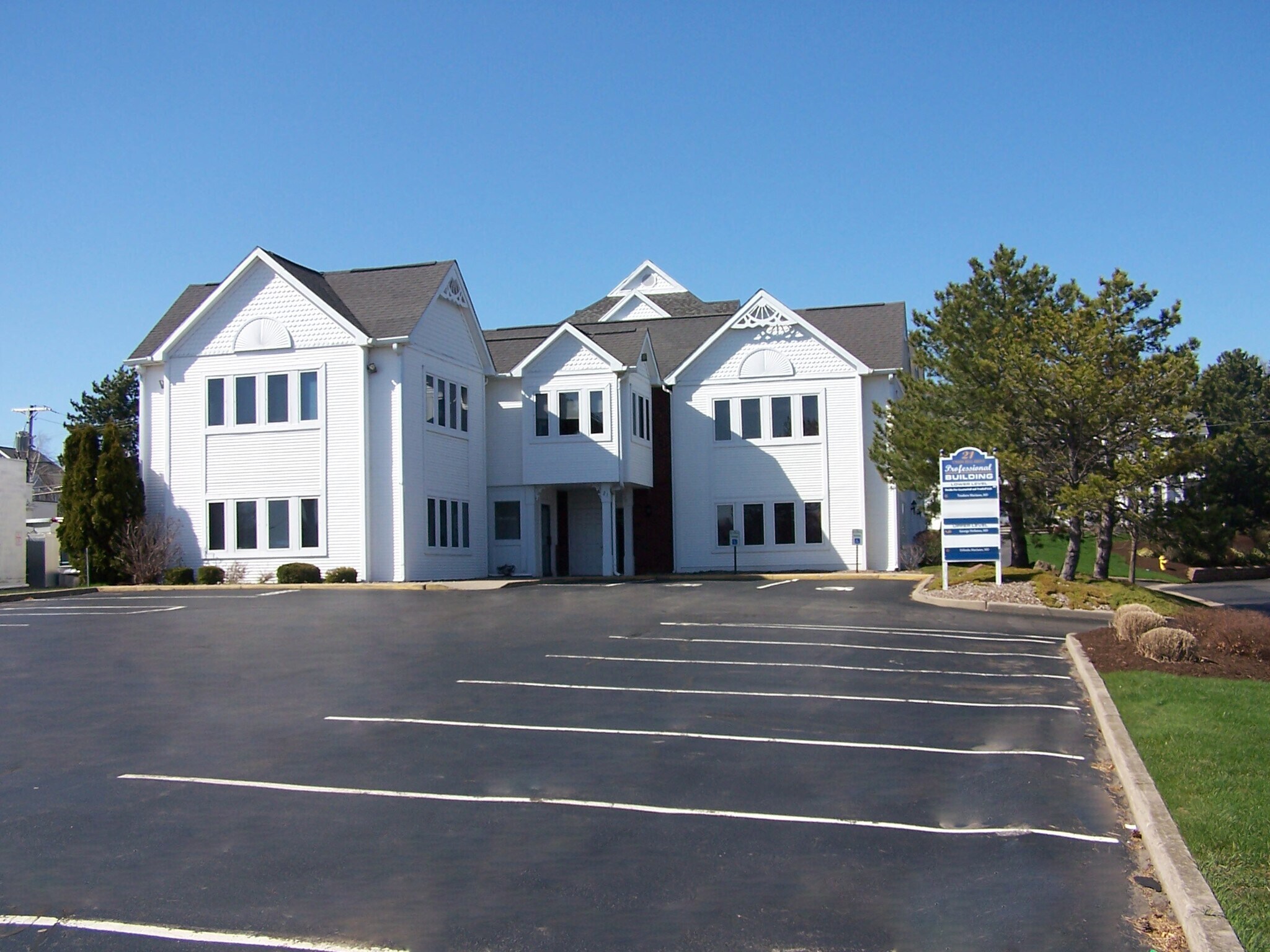 21 Union Hill Dr, Spencerport, NY à louer Photo du bâtiment- Image 1 de 18