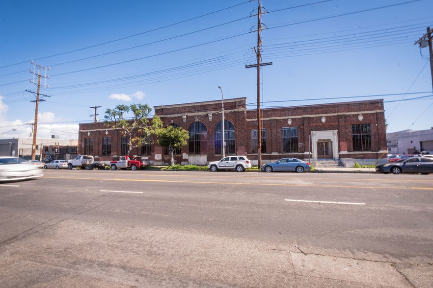 230-240 W Avenue 26, Los Angeles, CA for lease - Building Photo - Image 2 of 12