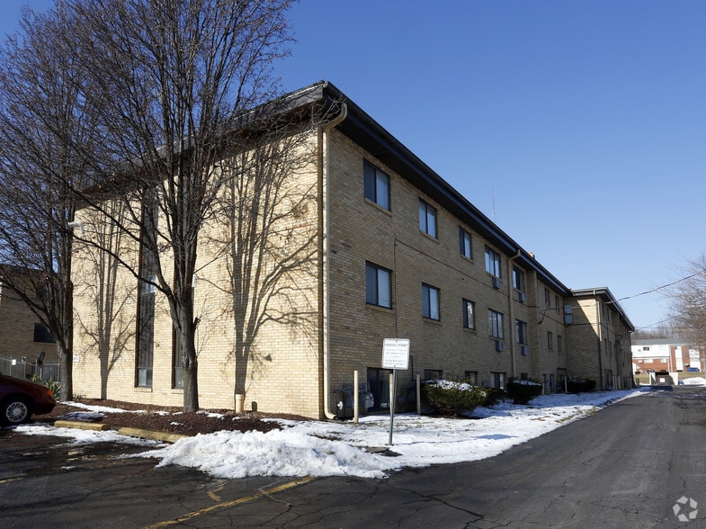 5300 E 21st St, Indianapolis, IN for sale - Building Photo - Image 3 of 19