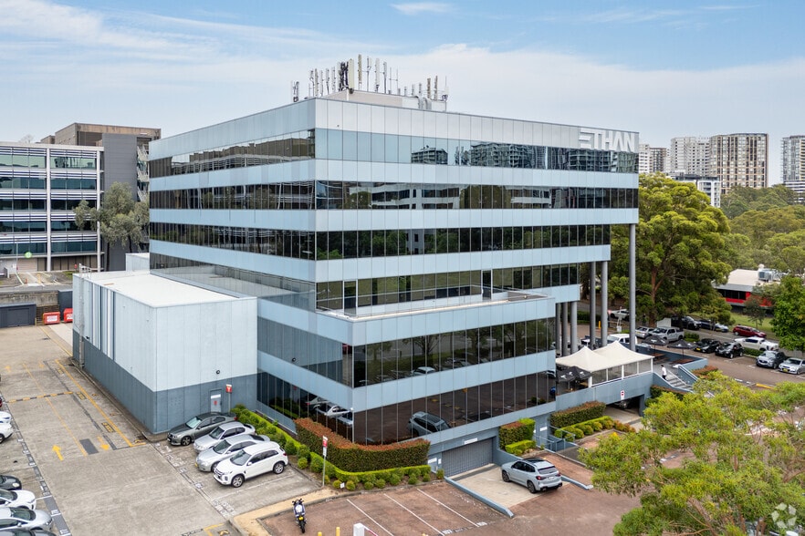 13-15 Lyonpark Rd, Macquarie Park for lease - Building Photo - Image 3 of 5
