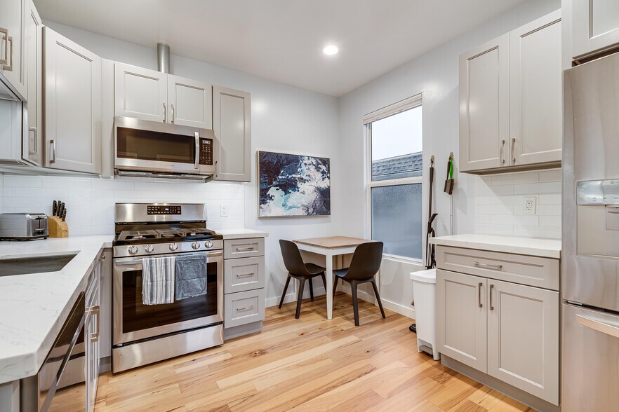 1532 Jefferson St, Napa, CA à vendre - Photo intérieure - Image 2 de 33