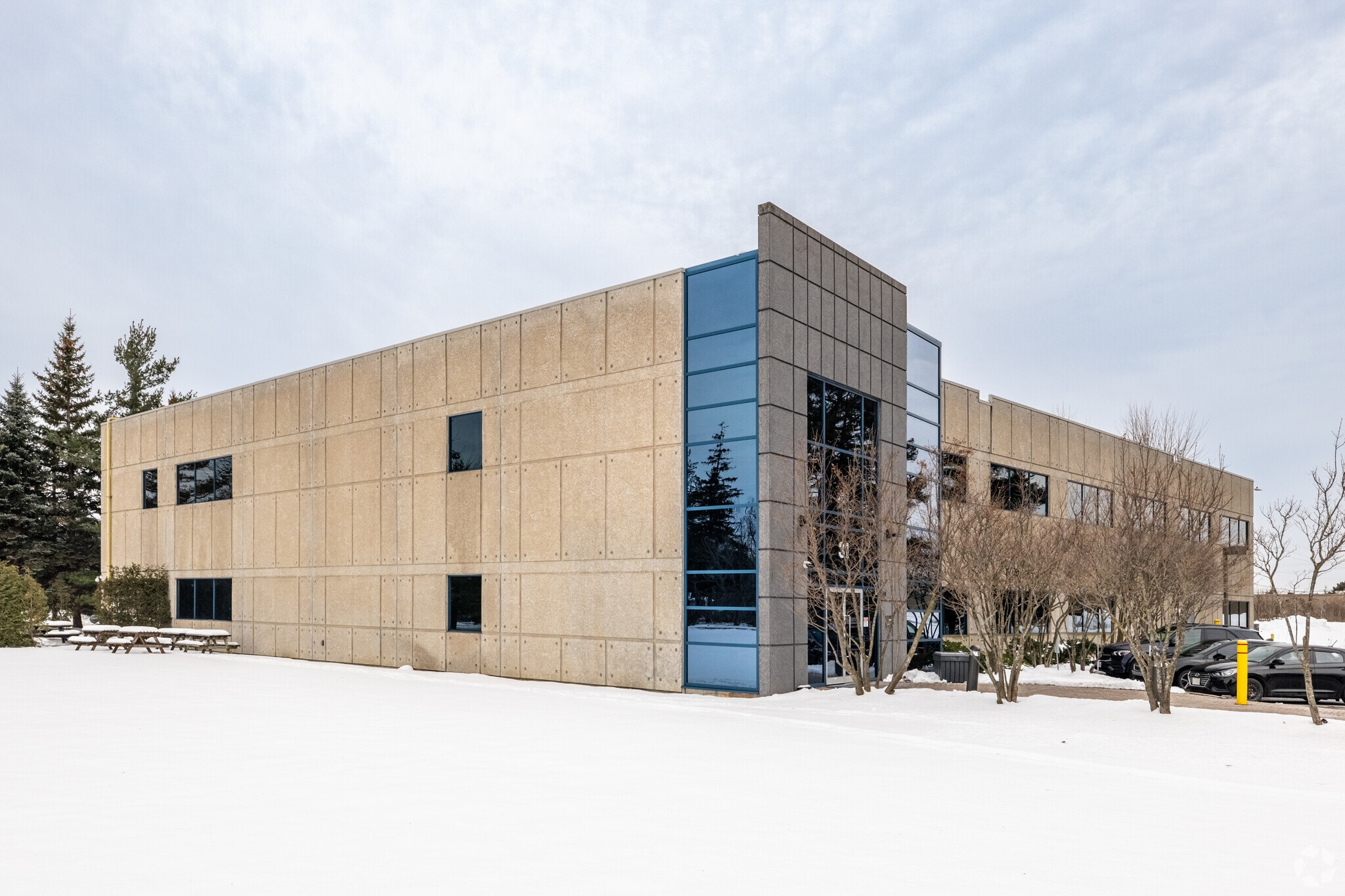 31 Auriga Dr, Ottawa, ON for lease Primary Photo- Image 1 of 4