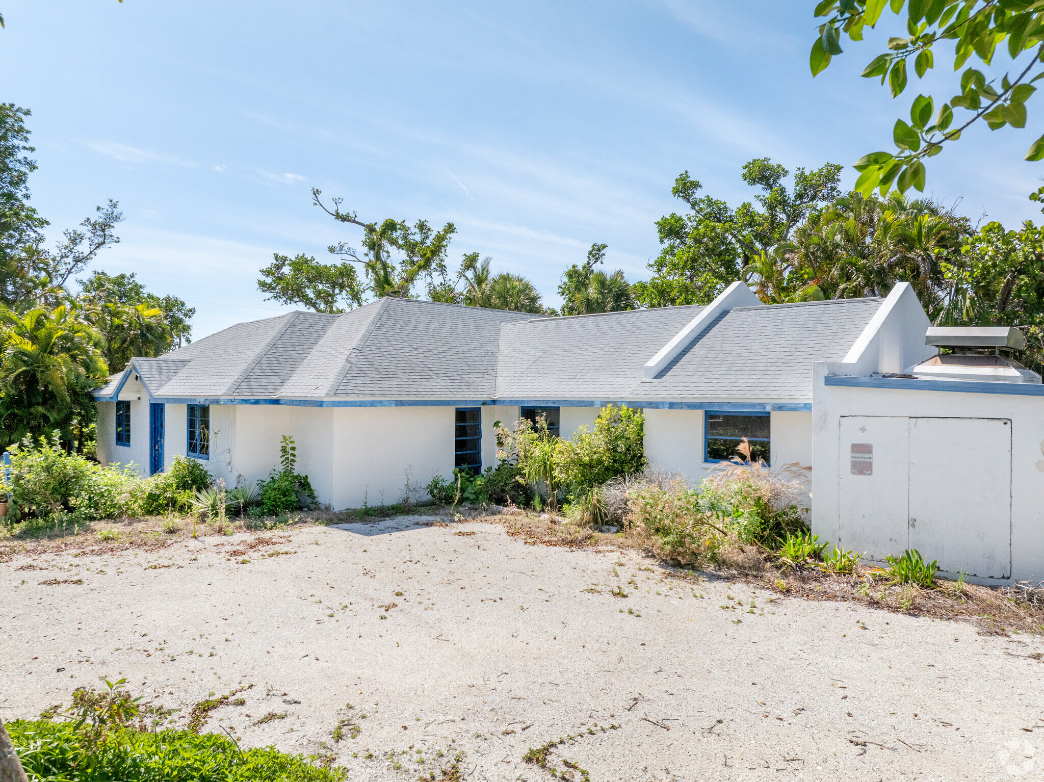 1544 Periwinkle Way, Sanibel, FL à vendre Photo principale- Image 1 de 6