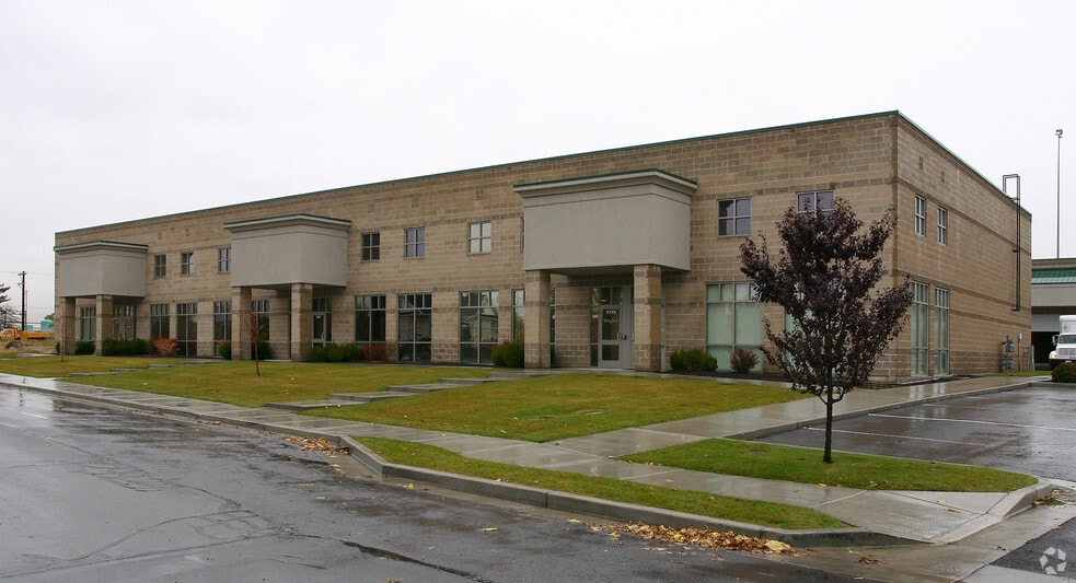 7773 S Allen St, Midvale, UT for sale - Building Photo - Image 3 of 17