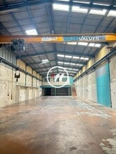 Industriel dans Vitrolles à louer Photo intérieure- Image 2 de 5