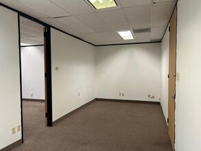 11615 Forest Central Dr, Dallas, TX for lease Building Photo- Image 2 of 3