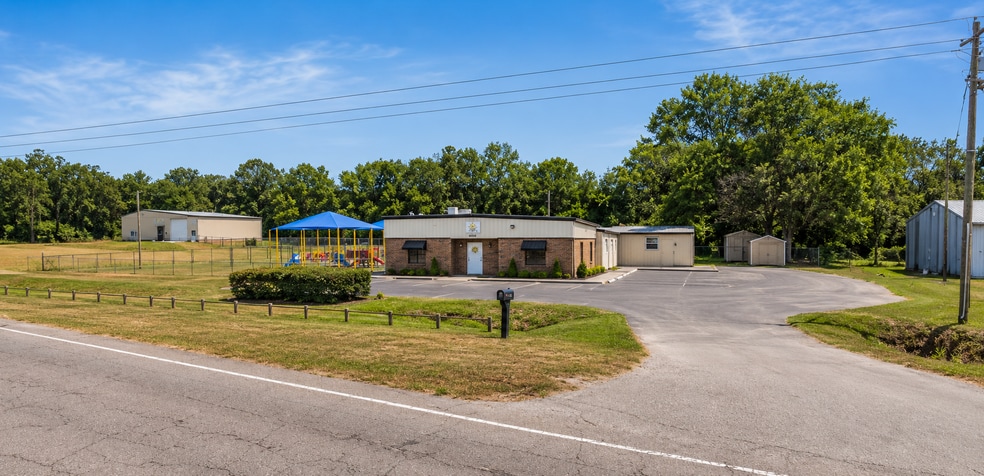 4215 Thomas Sumter Hwy, Dalzell, SC for sale - Building Photo - Image 2 of 3