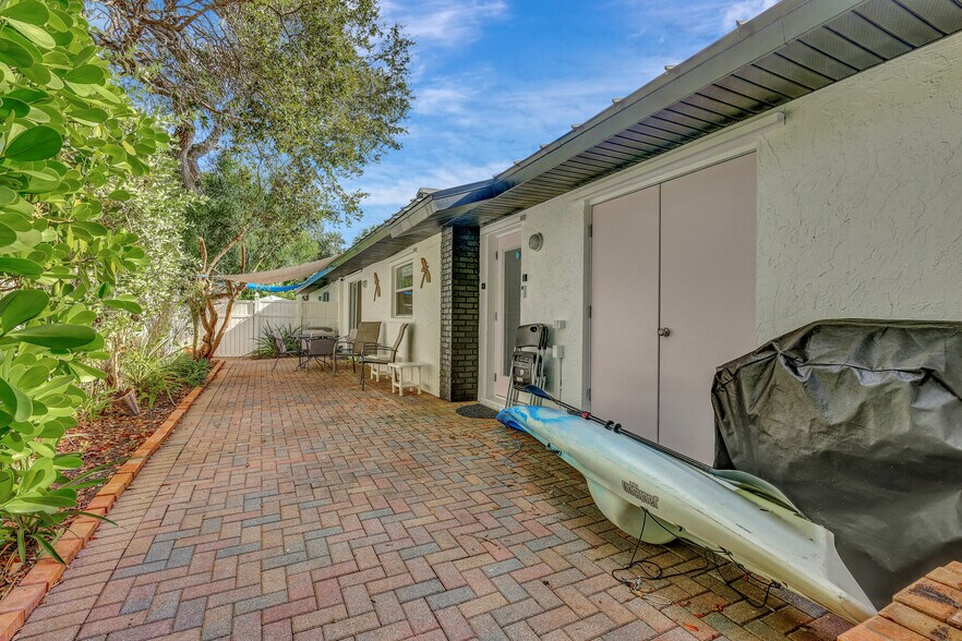 1505 Coral Ave, Vero Beach, FL à vendre - Photo du bâtiment - Image 3 de 17