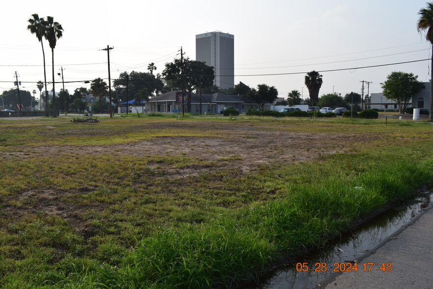 819 N 9th St, McAllen, TX à vendre - Autre - Image 1 de 7