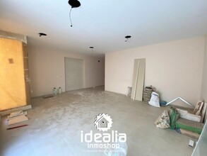 Retail in Aranjuez, Madrid for lease Interior Photo- Image 2 of 5