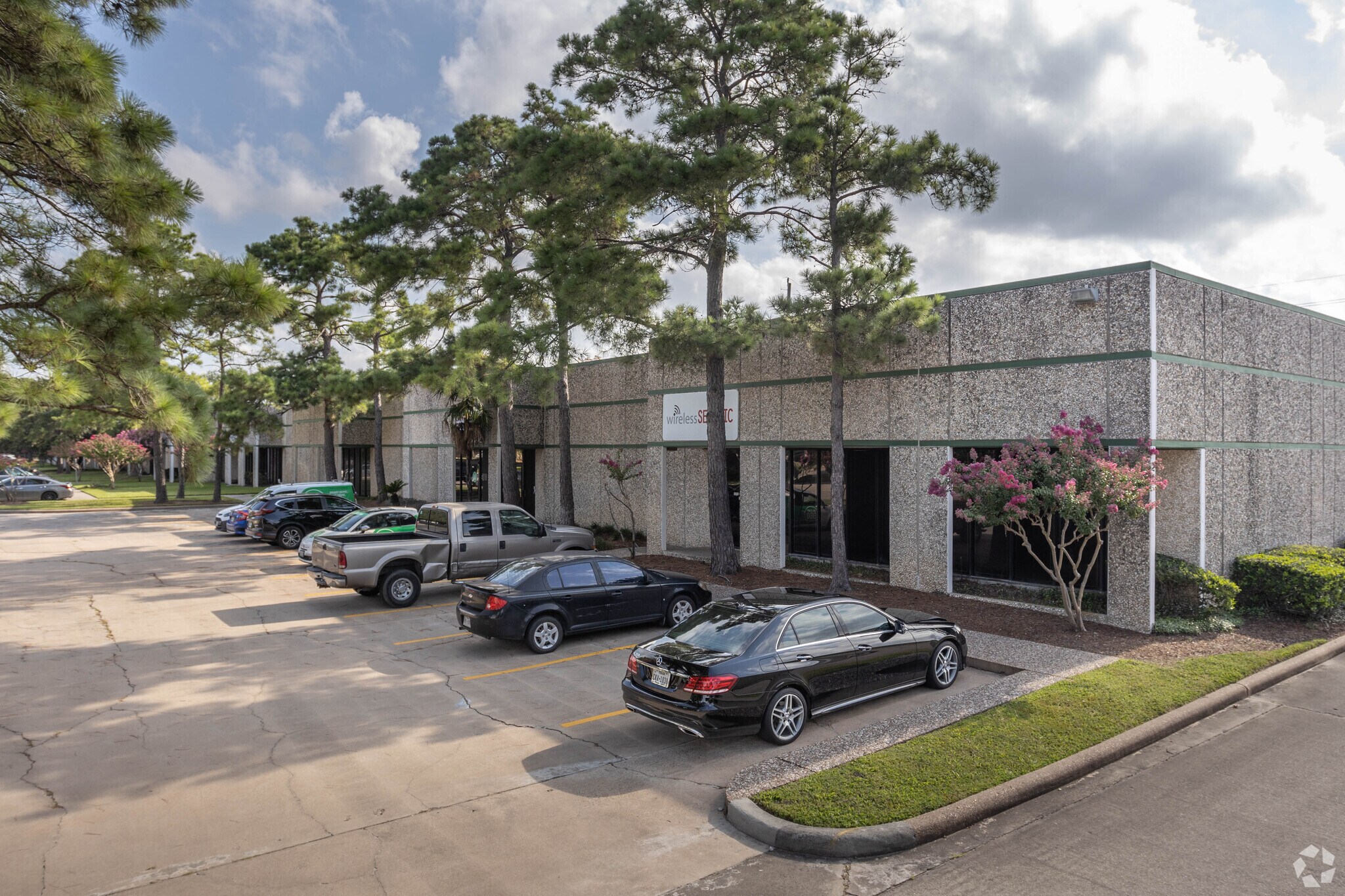 12503 Exchange Dr, Stafford, TX à louer Photo du bâtiment- Image 1 de 6