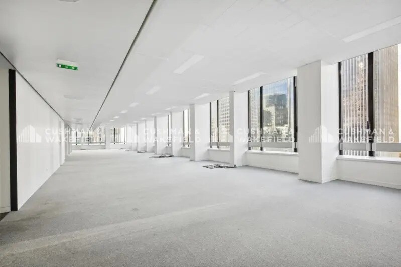 Bureau dans Courbevoie à louer - Photo intérieure - Image 3 de 8