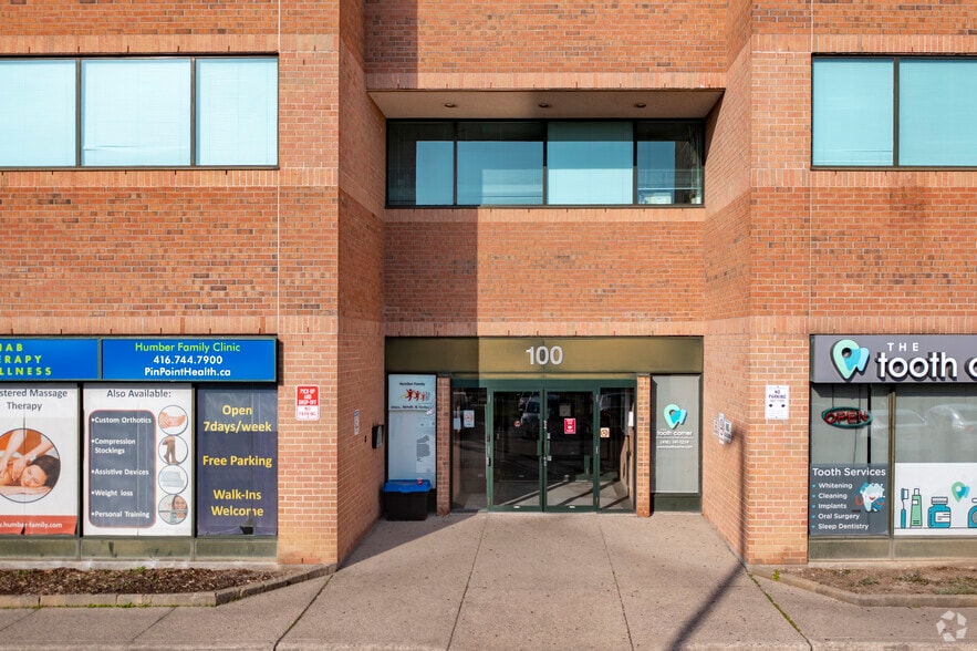 100 Humber College Blvd, Toronto, ON à louer - Photo du bâtiment - Image 3 de 11