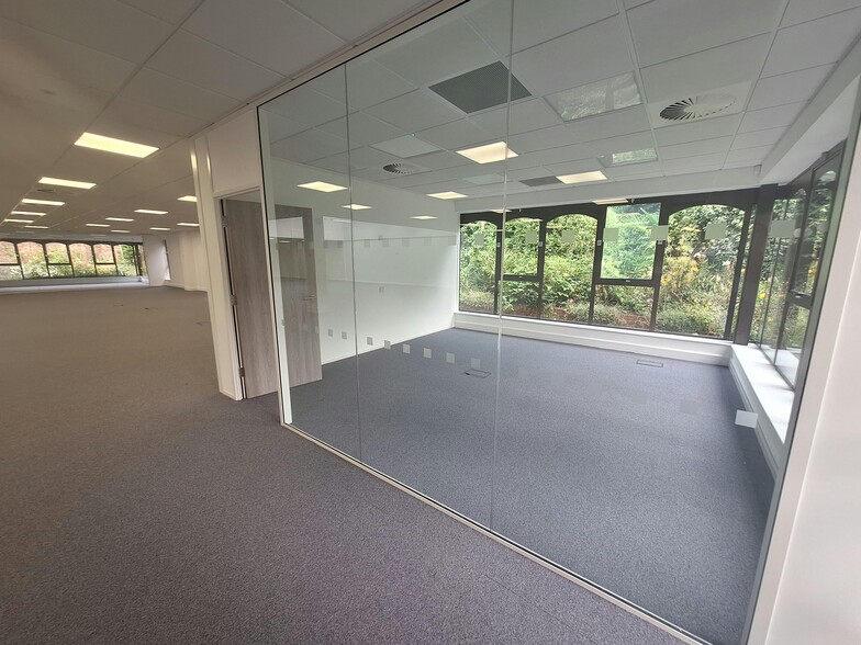 9-11 Bromham Rd, Bedford for lease - Building Photo - Image 3 of 27