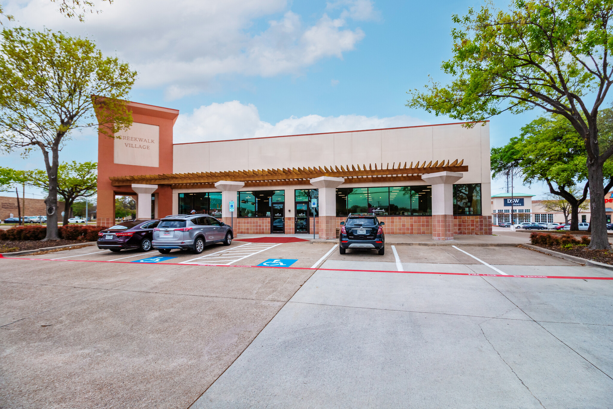 801-1001 W 15th St, Plano, TX for lease Building Photo- Image 1 of 1