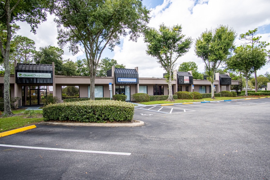 2740-2746 Enterprise Rd, Orange City, FL for lease - Building Photo - Image 2 of 9
