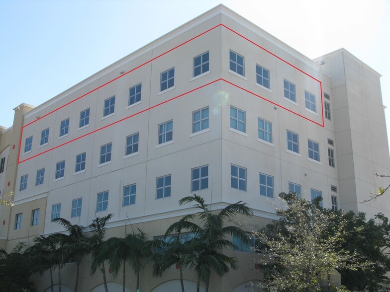 3650 NW 82nd Ave, Doral, FL for lease - Building Photo - Image 3 of 10
