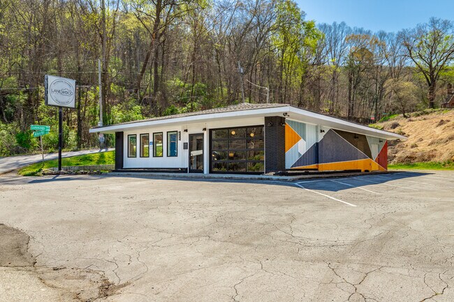 More details for 2502 Cummings Hwy, Chattanooga, TN - Retail for Sale
