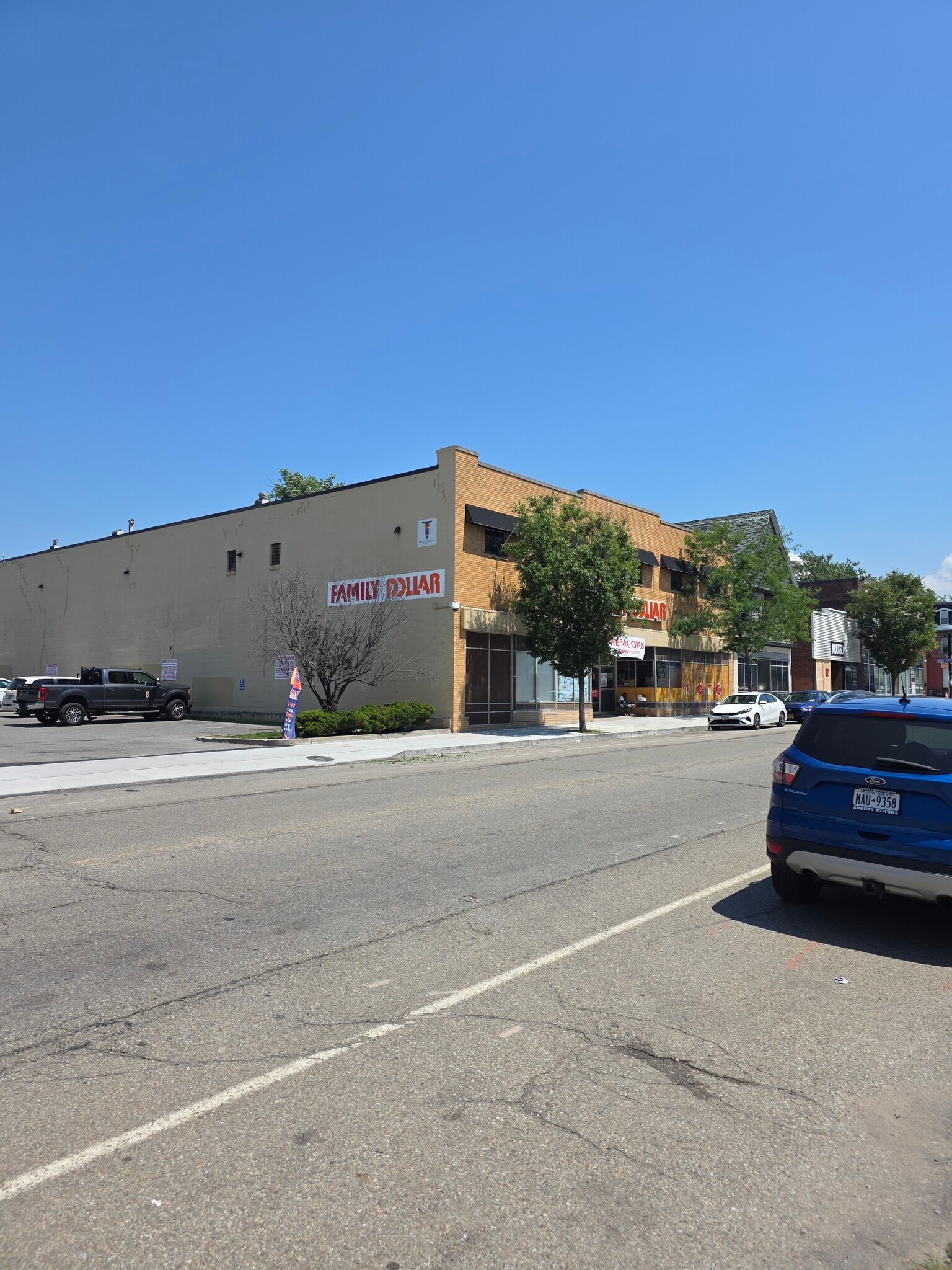 2250 Seneca St, Buffalo, NY for lease Interior Photo- Image 1 of 1