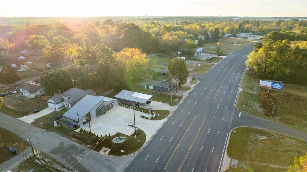 4406 Judson Rd, Longview, TX à vendre - Photo du bâtiment - Image 2 de 28