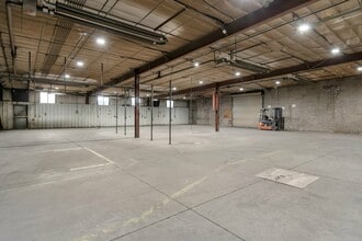 2401 S Delaware St, Denver, CO à louer Photo intérieure- Image 1 de 3