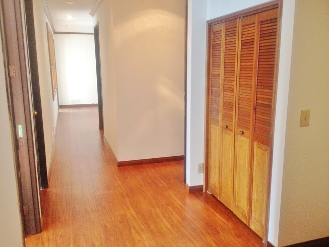619-623 S Olive St, Los Angeles, CA à louer - Photo intérieure - Image 3 de 38