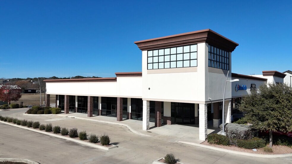 641 Mill St, San Marcos, TX à louer - Photo du bâtiment - Image 1 de 29