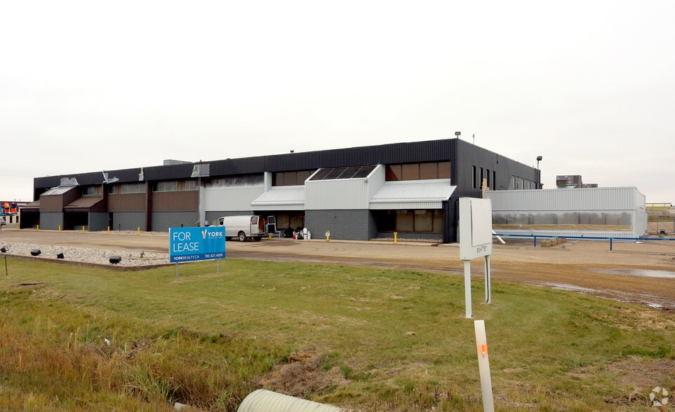 1504 8th St, Leduc County, AB à vendre - Photo du bâtiment - Image 2 de 3