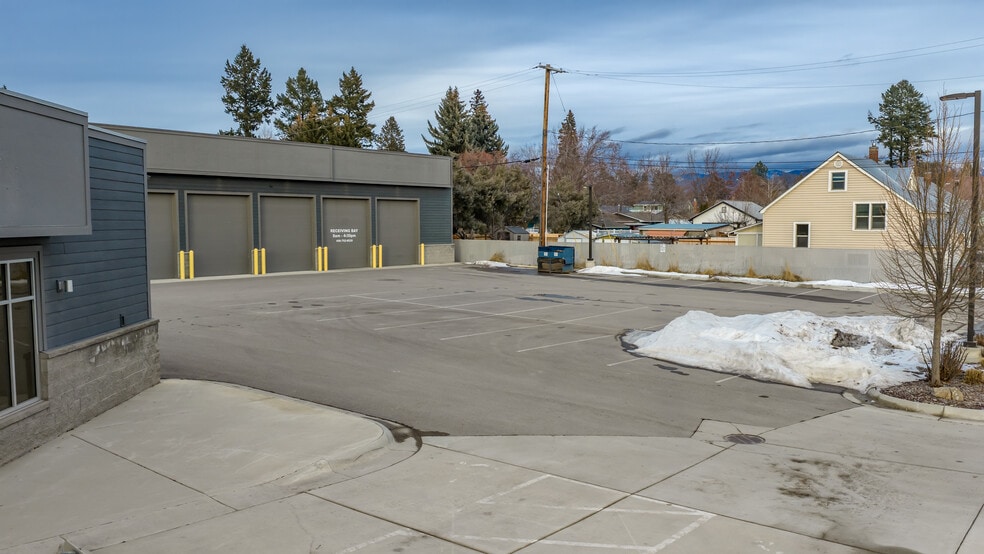 115 W Wyoming St, Kalispell, MT à louer - Photo du bâtiment - Image 3 de 14