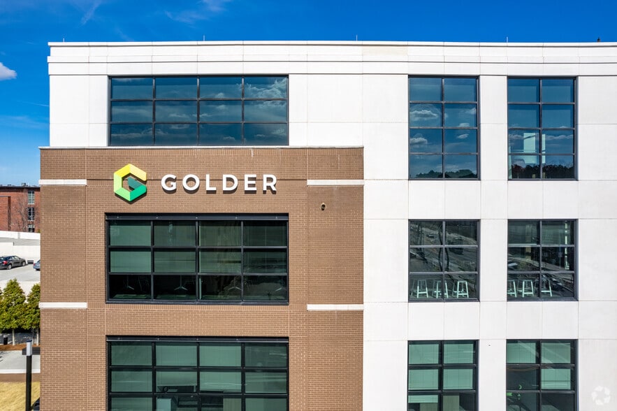 5170 Peachtree Rd, Chamblee, GA for lease - Building Photo - Image 2 of 17