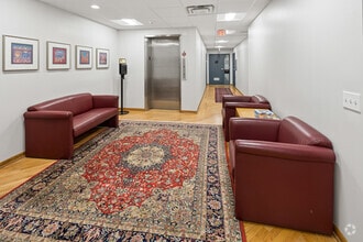 7101 N Cicero Ave, Lincolnwood, IL for lease Interior Photo- Image 2 of 9